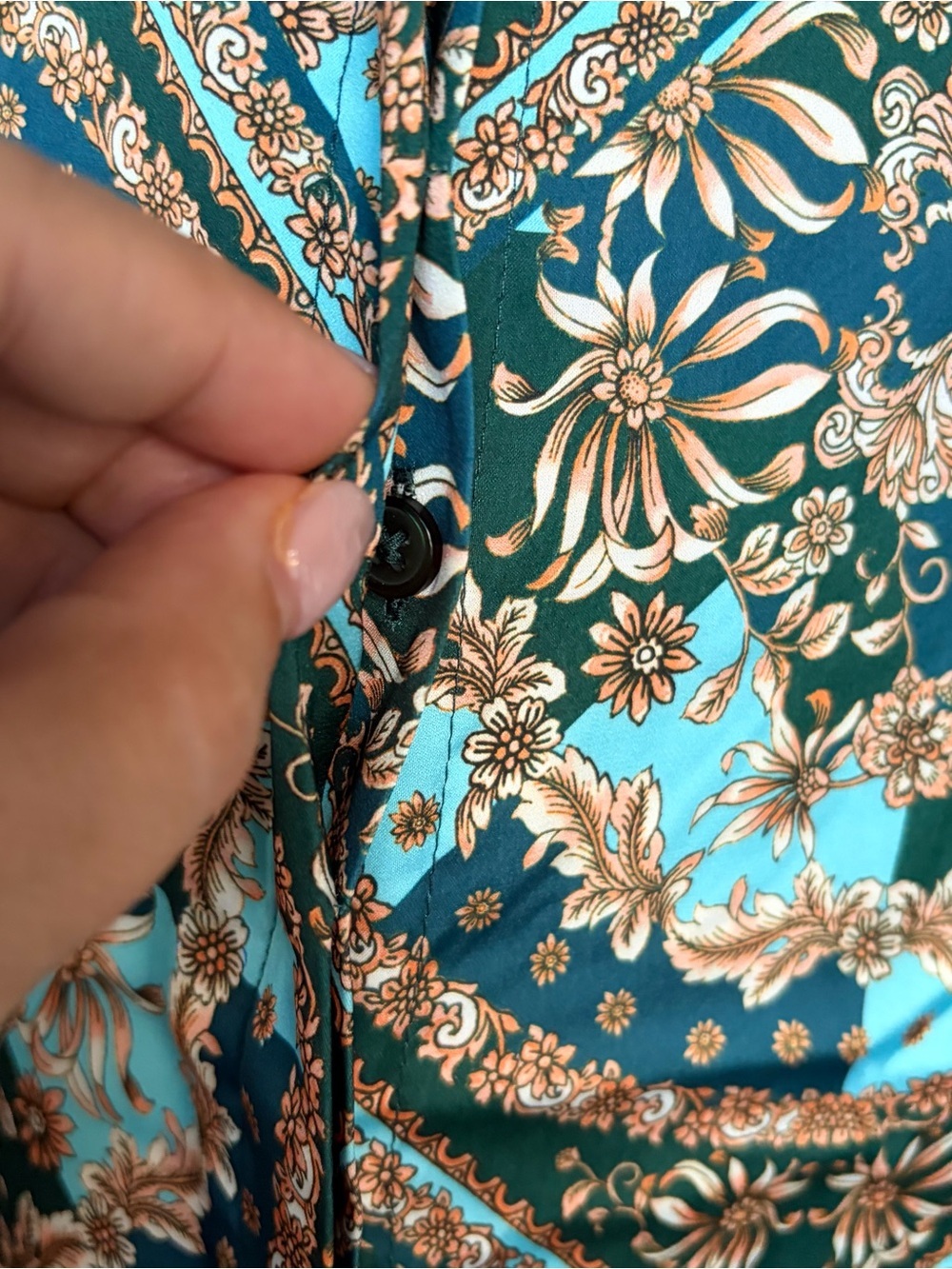 Boston Proper Classic Patchwork Print Sophia Button Up Charmeuse Blouse Size 12 - Picture 6 of 11